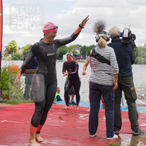 16.06.2024 - 7 Türme Triathlon KatJ http://msf.ph/oto/6321614 16.06.2024 12:10:28 Schwimmen 78, 139, 313, 453, 467, 469, 471, 476, 502, 566 meine-sportfotos.de