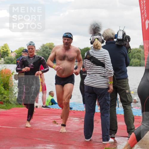 16.06.2024 - 7 Türme Triathlon KatJ http://msf.ph/oto/6321622 16.06.2024 12:10:29 Schwimmen 78, 139, 313, 453, 467, 469, 471, 476, 502, 566 meine-sportfotos.de