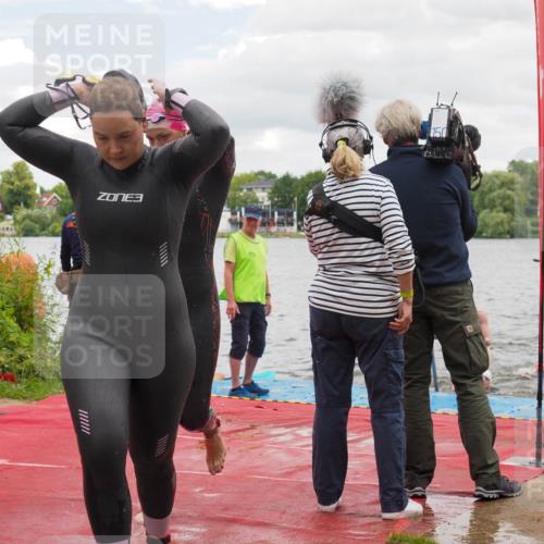 16.06.2024 - 7 Türme Triathlon KatJ http://msf.ph/oto/6321682 16.06.2024 12:10:33 Schwimmen 78, 139, 313, 453, 469, 471, 476, 502, 566 meine-sportfotos.de
