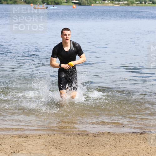 16.06.2024 - 26. Vierlanden-Triathlon Strokosch-Dieckow http://msf.ph/oto/6321758 16.06.2024 10:55:05 Schwimmen 243, 272, 332, 338, 343, 243, 272, 332, 338, 343 meine-sportfotos.de