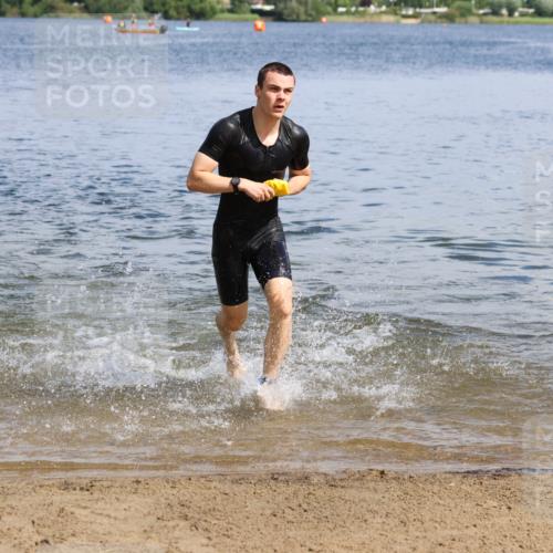 16.06.2024 - 26. Vierlanden-Triathlon Strokosch-Dieckow http://msf.ph/oto/6321786 16.06.2024 10:55:06 Schwimmen 243, 272, 332, 338, 343, 243, 272, 332, 338, 343 meine-sportfotos.de