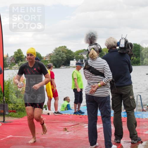 16.06.2024 - 7 Türme Triathlon KatJ http://msf.ph/oto/6321806 16.06.2024 12:10:55 Schwimmen 63, 71, 139, 312, 351, 429, 434, 435, 453, 469, 471, 476, 499, 505, 566, 577 meine-sportfotos.de