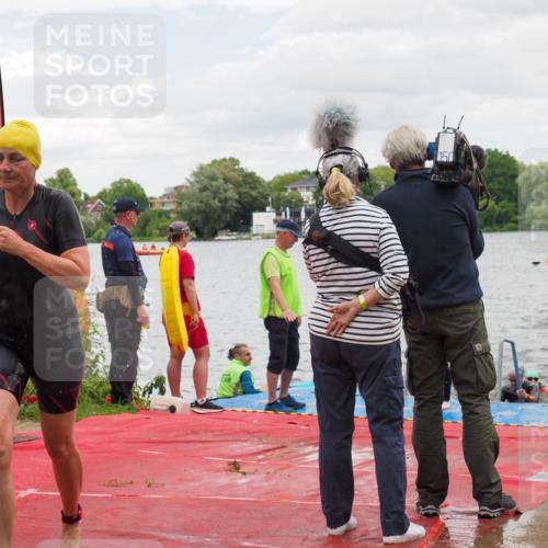 16.06.2024 - 7 Türme Triathlon KatJ http://msf.ph/oto/6321819 16.06.2024 12:10:55 Schwimmen 63, 71, 139, 312, 351, 429, 434, 435, 453, 469, 471, 476, 499, 505, 566, 577 meine-sportfotos.de