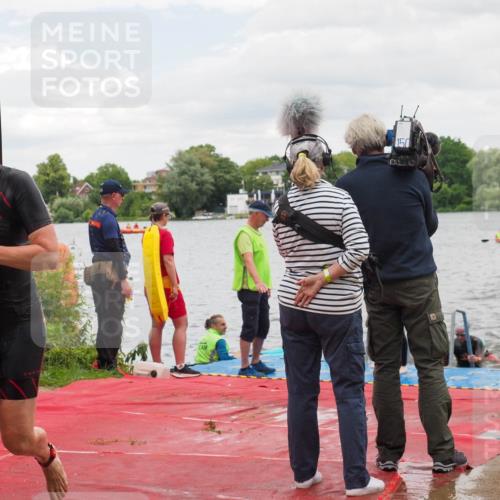 16.06.2024 - 7 Türme Triathlon KatJ http://msf.ph/oto/6321821 16.06.2024 12:10:55 Schwimmen 63, 71, 139, 312, 351, 429, 434, 435, 453, 469, 471, 476, 499, 505, 566, 577 meine-sportfotos.de