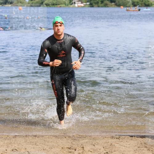 16.06.2024 - 26. Vierlanden-Triathlon Strokosch-Dieckow http://msf.ph/oto/6321836 16.06.2024 10:55:07 Schwimmen 243, 272, 332, 338, 343, 243, 272, 332, 338, 343 meine-sportfotos.de
