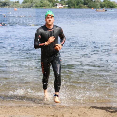 16.06.2024 - 26. Vierlanden-Triathlon Strokosch-Dieckow http://msf.ph/oto/6321854 16.06.2024 10:55:07 Schwimmen 243, 272, 332, 338, 343, 243, 272, 332, 338, 343 meine-sportfotos.de