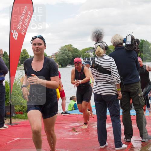 16.06.2024 - 7 Türme Triathlon KatJ http://msf.ph/oto/6321889 16.06.2024 12:11:04 Schwimmen 63, 71, 139, 299, 312, 351, 354, 429, 434, 435, 469, 471, 476, 499, 505, 566, 577 meine-sportfotos.de