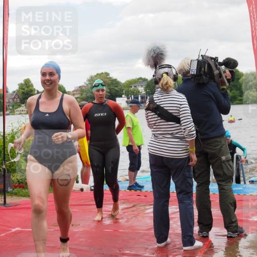 16.06.2024 - 7 Türme Triathlon KatJ http://msf.ph/oto/6321988 16.06.2024 12:11:11 Schwimmen 63, 71, 139, 299, 312, 351, 354, 429, 434, 435, 499, 505, 566, 577 meine-sportfotos.de