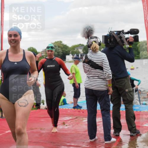16.06.2024 - 7 Türme Triathlon KatJ http://msf.ph/oto/6321999 16.06.2024 12:11:11 Schwimmen 63, 71, 139, 299, 312, 351, 354, 429, 434, 435, 499, 505, 566, 577 meine-sportfotos.de