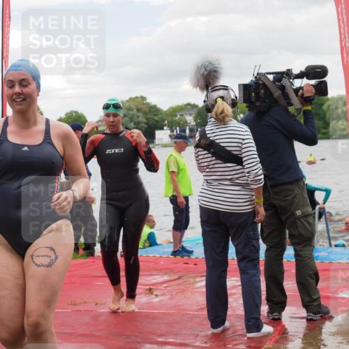 16.06.2024 - 7 Türme Triathlon KatJ http://msf.ph/oto/6322002 16.06.2024 12:11:12 Schwimmen 63, 71, 139, 299, 312, 351, 354, 429, 434, 435, 499, 505, 577 meine-sportfotos.de