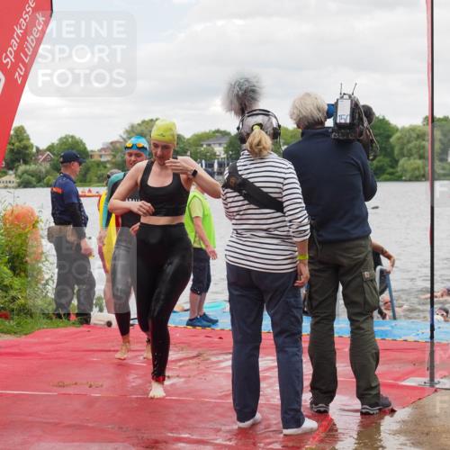 16.06.2024 - 7 Türme Triathlon KatJ http://msf.ph/oto/6322018 16.06.2024 12:11:16 Schwimmen 63, 71, 80, 299, 312, 351, 354, 429, 434, 435, 499, 505, 577 meine-sportfotos.de