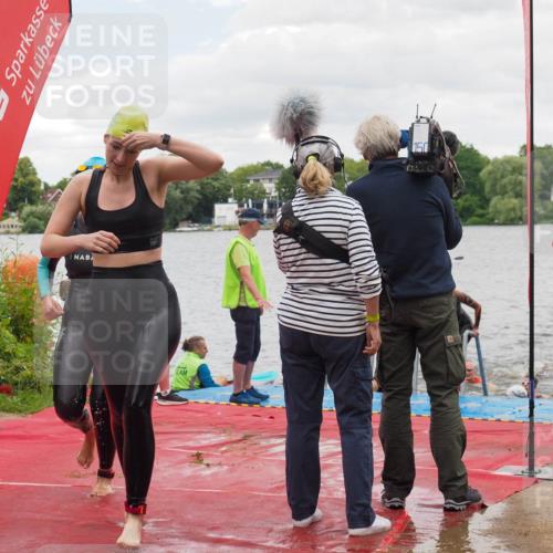 16.06.2024 - 7 Türme Triathlon KatJ http://msf.ph/oto/6322033 16.06.2024 12:11:16 Schwimmen 63, 71, 80, 299, 312, 351, 354, 429, 434, 435, 499, 505, 577 meine-sportfotos.de