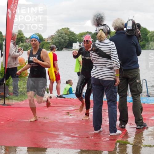 16.06.2024 - 7 Türme Triathlon KatJ http://msf.ph/oto/6322093 16.06.2024 12:11:22 Schwimmen 63, 71, 80, 299, 312, 351, 354, 429, 434, 435, 468, 499, 505, 577 meine-sportfotos.de