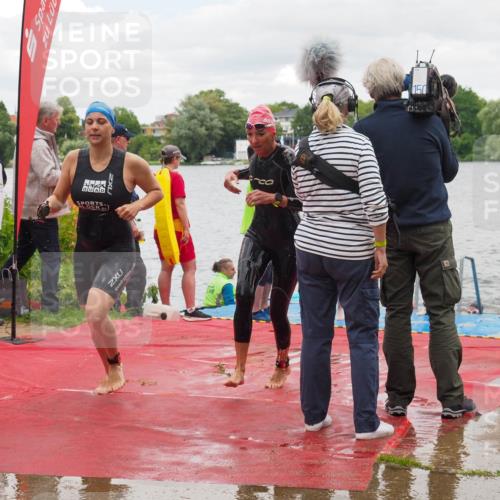 16.06.2024 - 7 Türme Triathlon KatJ http://msf.ph/oto/6322095 16.06.2024 12:11:22 Schwimmen 63, 71, 80, 299, 312, 351, 354, 429, 434, 435, 468, 499, 505, 577 meine-sportfotos.de