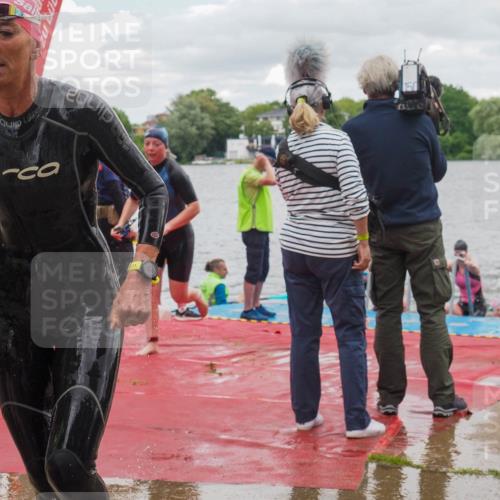 16.06.2024 - 7 Türme Triathlon KatJ http://msf.ph/oto/6322124 16.06.2024 12:11:24 Schwimmen 63, 80, 299, 312, 351, 354, 429, 434, 435, 468, 499, 505, 577 meine-sportfotos.de