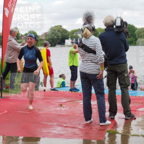 16.06.2024 - 7 Türme Triathlon KatJ http://msf.ph/oto/6322134 16.06.2024 12:11:24 Schwimmen 63, 80, 299, 312, 351, 354, 429, 434, 435, 468, 499, 505, 577 meine-sportfotos.de