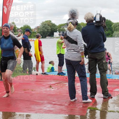 16.06.2024 - 7 Türme Triathlon KatJ http://msf.ph/oto/6322144 16.06.2024 12:11:25 Schwimmen 63, 80, 299, 312, 351, 354, 434, 435, 468, 499, 505, 577 meine-sportfotos.de