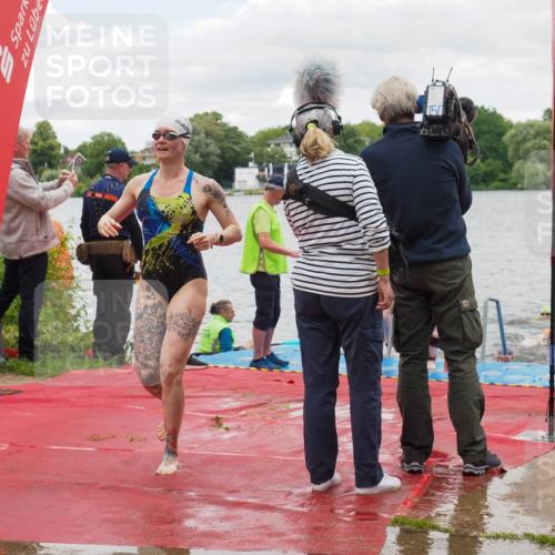 16.06.2024 - 7 Türme Triathlon KatJ http://msf.ph/oto/6322158 16.06.2024 12:11:26 Schwimmen 63, 80, 299, 312, 351, 354, 434, 435, 468, 499, 505, 577 meine-sportfotos.de
