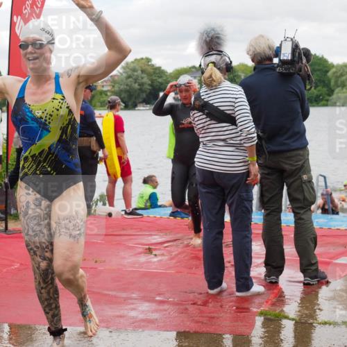 16.06.2024 - 7 Türme Triathlon KatJ http://msf.ph/oto/6322168 16.06.2024 12:11:27 Schwimmen 63, 80, 299, 312, 351, 354, 434, 468, 499, 505, 577 meine-sportfotos.de