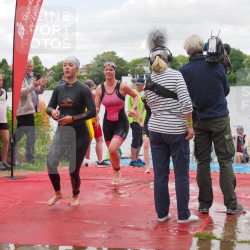 16.06.2024 - 7 Türme Triathlon KatJ http://msf.ph/oto/6322179 16.06.2024 12:11:28 Schwimmen 63, 80, 299, 312, 351, 354, 434, 468, 499, 505, 577 meine-sportfotos.de