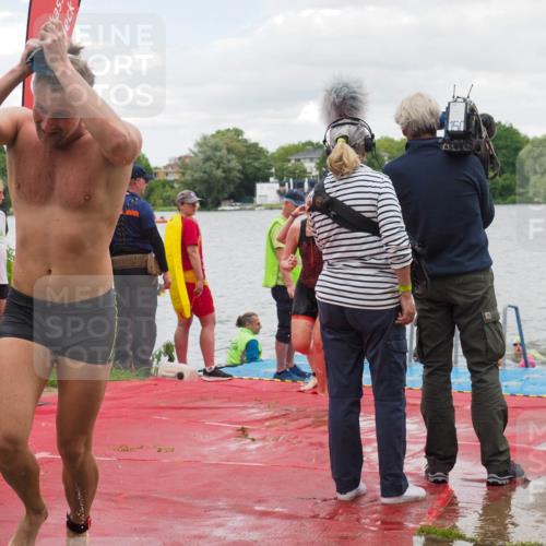 16.06.2024 - 7 Türme Triathlon KatJ http://msf.ph/oto/6322243 16.06.2024 12:11:31 Schwimmen 63, 80, 299, 312, 337, 351, 354, 434, 468, 499, 577 meine-sportfotos.de