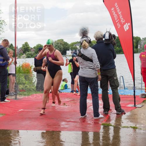 16.06.2024 - 7 Türme Triathlon KatJ http://msf.ph/oto/6322263 16.06.2024 12:11:39 Schwimmen 80, 299, 337, 354, 434, 468, 577 meine-sportfotos.de
