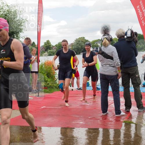 16.06.2024 - 7 Türme Triathlon KatJ http://msf.ph/oto/6322296 16.06.2024 12:11:40 Schwimmen 80, 299, 337, 354, 434, 468, 577 meine-sportfotos.de