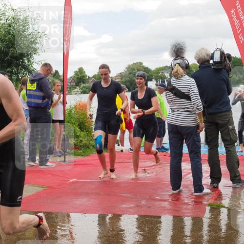 16.06.2024 - 7 Türme Triathlon KatJ http://msf.ph/oto/6322299 16.06.2024 12:11:40 Schwimmen 80, 299, 337, 354, 434, 468, 577 meine-sportfotos.de