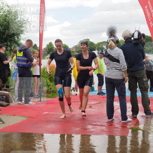 16.06.2024 - 7 Türme Triathlon KatJ http://msf.ph/oto/6322304 16.06.2024 12:11:41 Schwimmen 80, 299, 337, 354, 434, 468, 577 meine-sportfotos.de