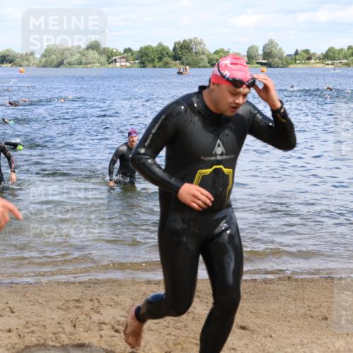 16.06.2024 - 26. Vierlanden-Triathlon Strokosch-Dieckow http://msf.ph/oto/6322306 16.06.2024 10:55:53 Schwimmen 233, 267, 278, 293, 294, 308, 321, 326, 333, 450, 233, 267, 278, 293, 294, 308, 321, 326, 333, 450 meine-sportfotos.de