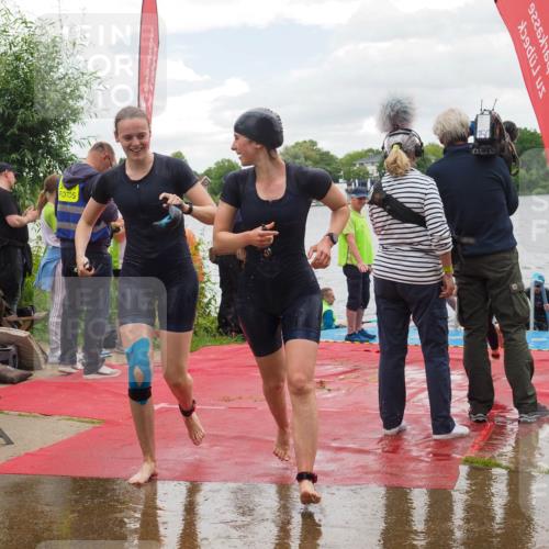 16.06.2024 - 7 Türme Triathlon KatJ http://msf.ph/oto/6322309 16.06.2024 12:11:41 Schwimmen 80, 299, 337, 354, 434, 468, 577 meine-sportfotos.de
