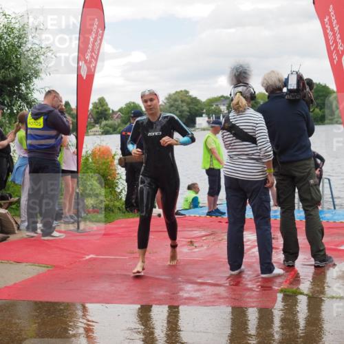 16.06.2024 - 7 Türme Triathlon KatJ http://msf.ph/oto/6322336 16.06.2024 12:11:43 Schwimmen 80, 299, 337, 354, 468 meine-sportfotos.de