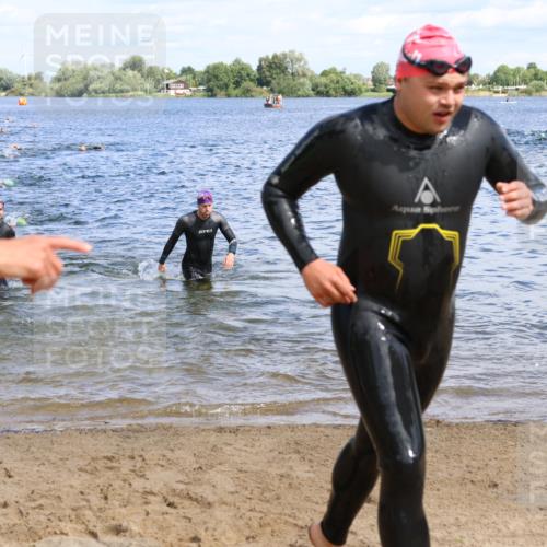 16.06.2024 - 26. Vierlanden-Triathlon Strokosch-Dieckow http://msf.ph/oto/6322339 16.06.2024 10:55:54 Schwimmen 233, 267, 278, 293, 294, 308, 321, 326, 333, 450, 233, 267, 278, 293, 294, 308, 321, 326, 333, 450 meine-sportfotos.de