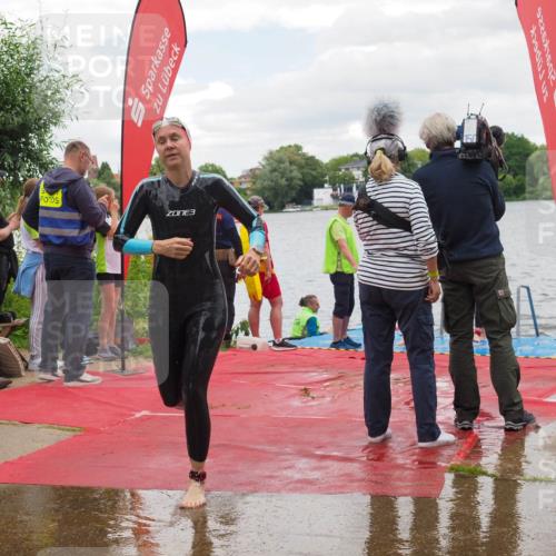 16.06.2024 - 7 Türme Triathlon KatJ http://msf.ph/oto/6322350 16.06.2024 12:11:44 Schwimmen 80, 299, 337, 354, 468 meine-sportfotos.de