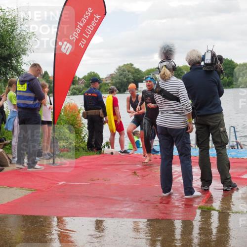 16.06.2024 - 7 Türme Triathlon KatJ http://msf.ph/oto/6322353 16.06.2024 12:11:45 Schwimmen 80, 299, 337, 468, 491 meine-sportfotos.de