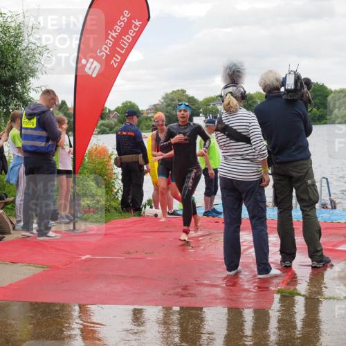 16.06.2024 - 7 Türme Triathlon KatJ http://msf.ph/oto/6322365 16.06.2024 12:11:46 Schwimmen 80, 299, 337, 468, 491 meine-sportfotos.de
