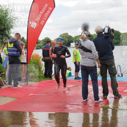 16.06.2024 - 7 Türme Triathlon KatJ http://msf.ph/oto/6322370 16.06.2024 12:11:46 Schwimmen 80, 299, 337, 468, 491 meine-sportfotos.de