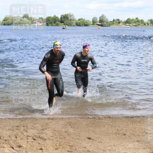 16.06.2024 - 26. Vierlanden-Triathlon Strokosch-Dieckow http://msf.ph/oto/6322462 16.06.2024 10:55:57 Schwimmen 233, 278, 293, 294, 308, 318, 321, 326, 333, 450, 233, 278, 293, 294, 308, 318, 321, 326, 333, 450 meine-sportfotos.de
