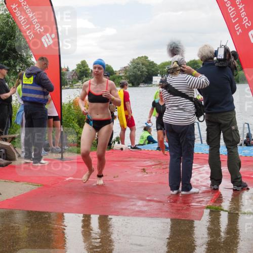 16.06.2024 - 7 Türme Triathlon KatJ http://msf.ph/oto/6322479 16.06.2024 12:11:58 Schwimmen 80, 337, 378, 468, 491 meine-sportfotos.de