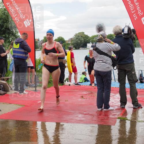16.06.2024 - 7 Türme Triathlon KatJ http://msf.ph/oto/6322483 16.06.2024 12:11:58 Schwimmen 80, 337, 378, 468, 491 meine-sportfotos.de