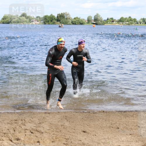 16.06.2024 - 26. Vierlanden-Triathlon Strokosch-Dieckow http://msf.ph/oto/6322487 16.06.2024 10:55:57 Schwimmen 233, 278, 293, 294, 308, 318, 321, 326, 333, 450, 233, 278, 293, 294, 308, 318, 321, 326, 333, 450 meine-sportfotos.de
