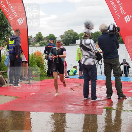 16.06.2024 - 7 Türme Triathlon KatJ http://msf.ph/oto/6322503 16.06.2024 12:12:00 Schwimmen 80, 337, 378, 468, 491 meine-sportfotos.de