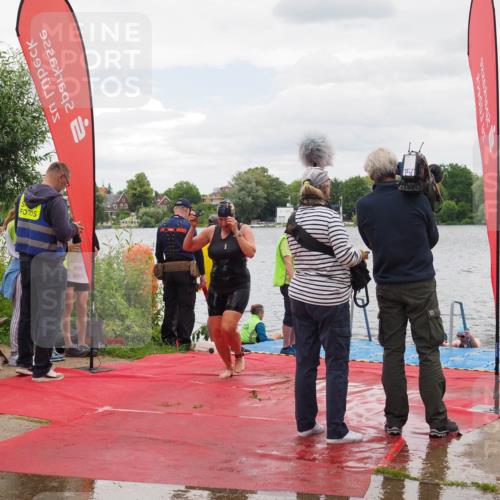 16.06.2024 - 7 Türme Triathlon KatJ http://msf.ph/oto/6322578 16.06.2024 12:12:09 Schwimmen 337, 378, 491 meine-sportfotos.de
