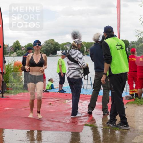 16.06.2024 - 7 Türme Triathlon KatJ http://msf.ph/oto/6322627 16.06.2024 12:12:20 Schwimmen 59, 73, 378, 491, 511 meine-sportfotos.de