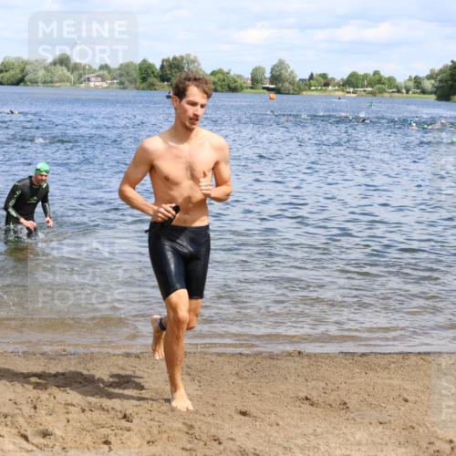 16.06.2024 - 26. Vierlanden-Triathlon Strokosch-Dieckow http://msf.ph/oto/6323219 16.06.2024 10:56:17 Schwimmen 256, 274, 282, 301, 310, 314, 318, 336, 339, 256, 274, 282, 301, 310, 314, 318, 336, 339 meine-sportfotos.de