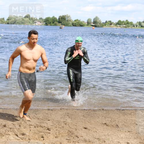 16.06.2024 - 26. Vierlanden-Triathlon Strokosch-Dieckow http://msf.ph/oto/6323422 16.06.2024 10:56:20 Schwimmen 256, 274, 282, 301, 310, 314, 336, 339, 256, 274, 282, 301, 310, 314, 336, 339 meine-sportfotos.de