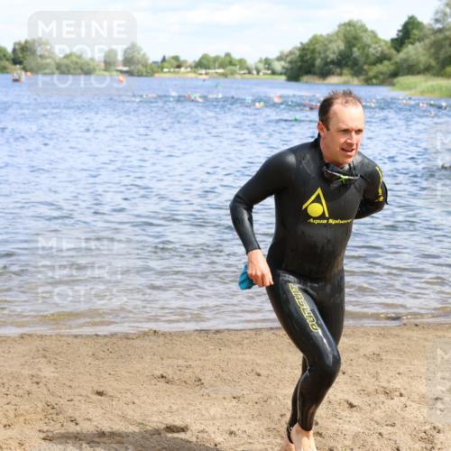 16.06.2024 - 26. Vierlanden-Triathlon Strokosch-Dieckow http://msf.ph/oto/6323575 16.06.2024 10:56:24 Schwimmen 256, 274, 282, 301, 314, 336, 353, 256, 274, 282, 301, 314, 336, 353 meine-sportfotos.de