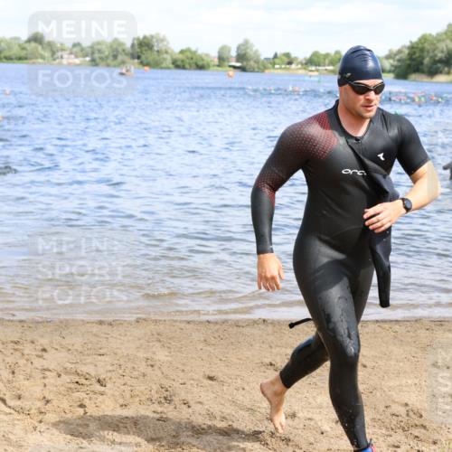 16.06.2024 - 26. Vierlanden-Triathlon Strokosch-Dieckow http://msf.ph/oto/6323677 16.06.2024 10:56:34 Schwimmen 250, 274, 353, 250, 274, 353 meine-sportfotos.de