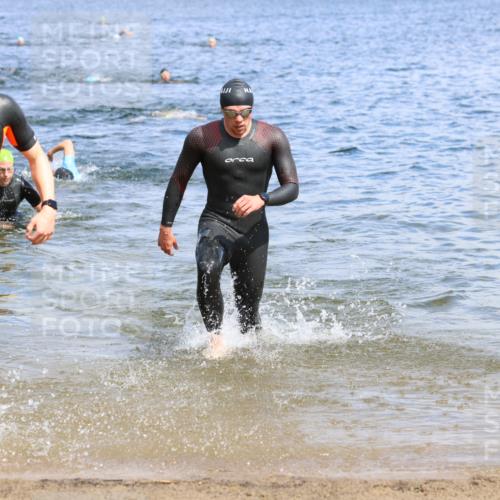 16.06.2024 - 26. Vierlanden-Triathlon Strokosch-Dieckow http://msf.ph/oto/6323696 16.06.2024 10:56:44 Schwimmen 231, 250, 296, 352, 231, 250, 296, 352 meine-sportfotos.de