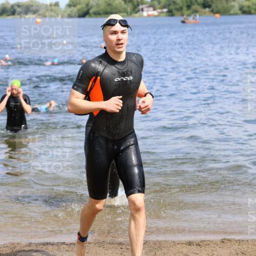 16.06.2024 - 26. Vierlanden-Triathlon Strokosch-Dieckow http://msf.ph/oto/6323743 16.06.2024 10:56:45 Schwimmen 231, 250, 296, 352, 231, 250, 296, 352 meine-sportfotos.de